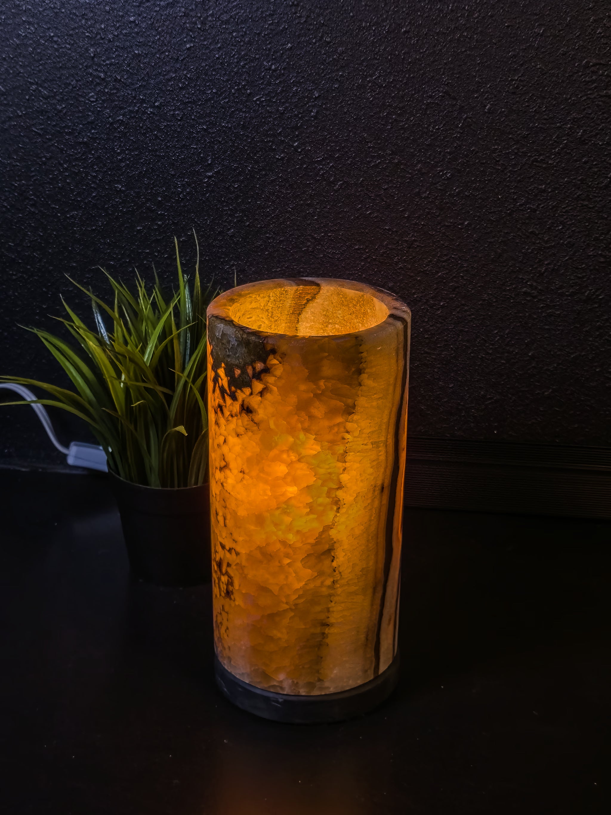 Cylindrical Desert Onyx Table Lamp