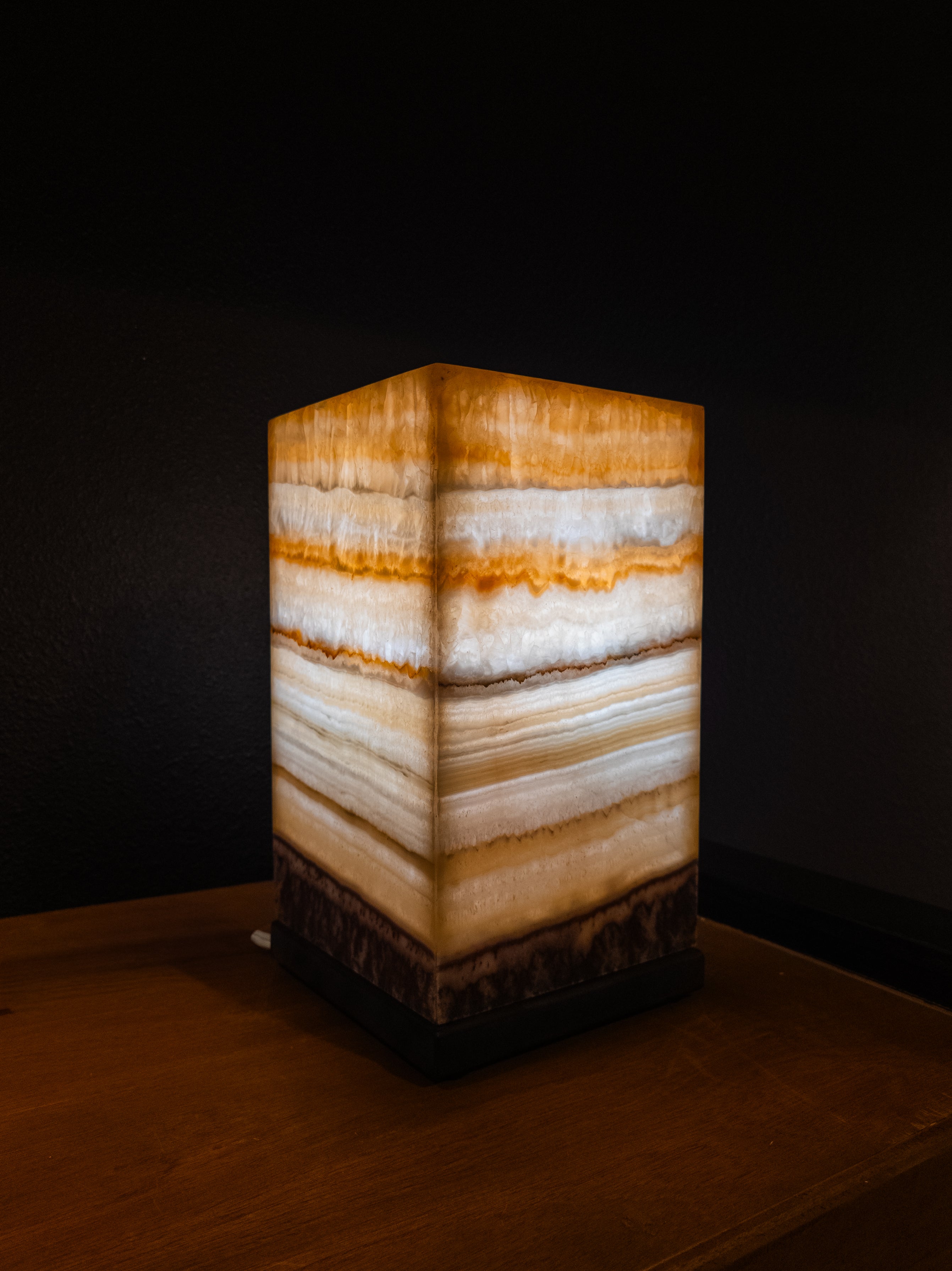 Desert Onyx Pedestal Table Lamp