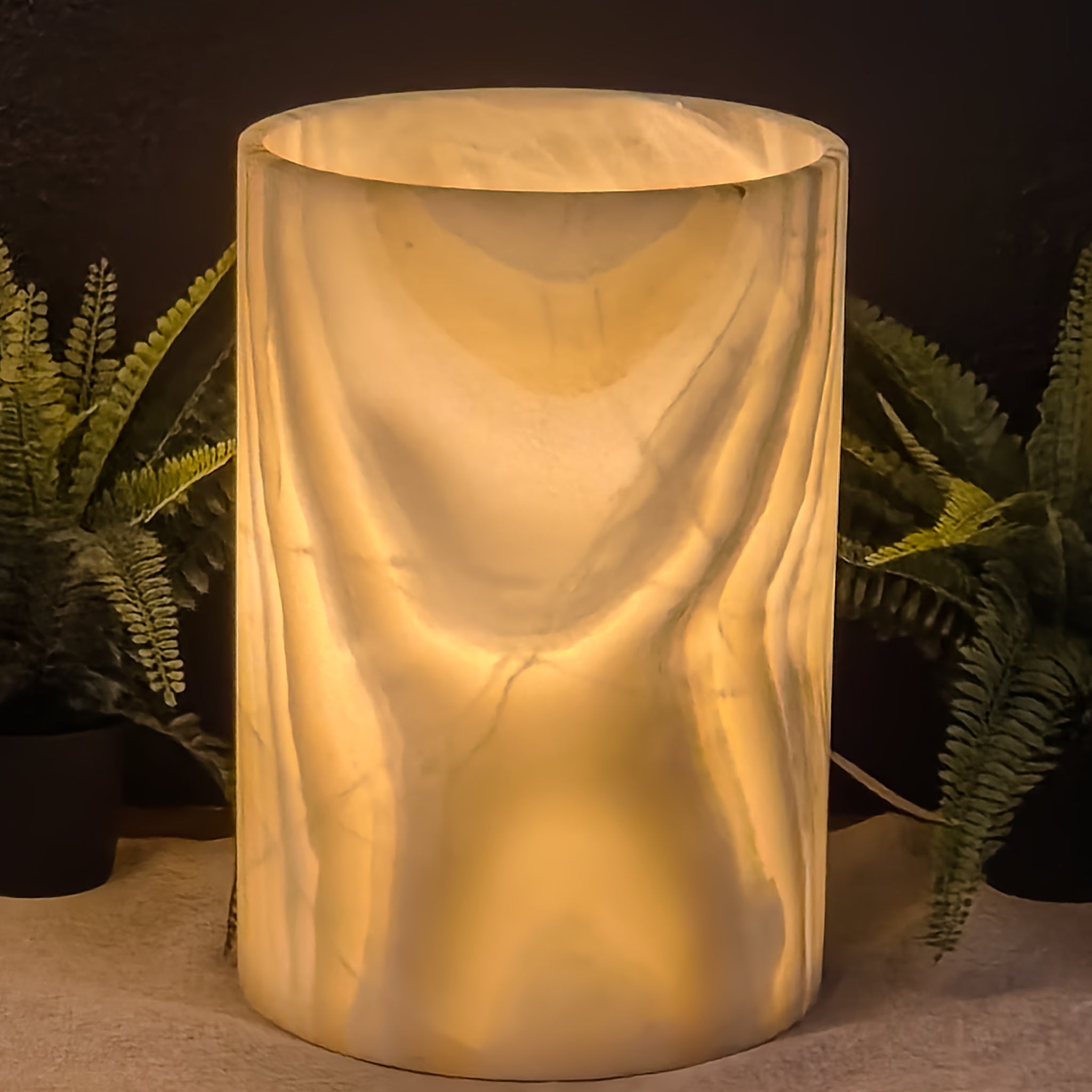 Glacier Onyx Cylindrical Table Lamp