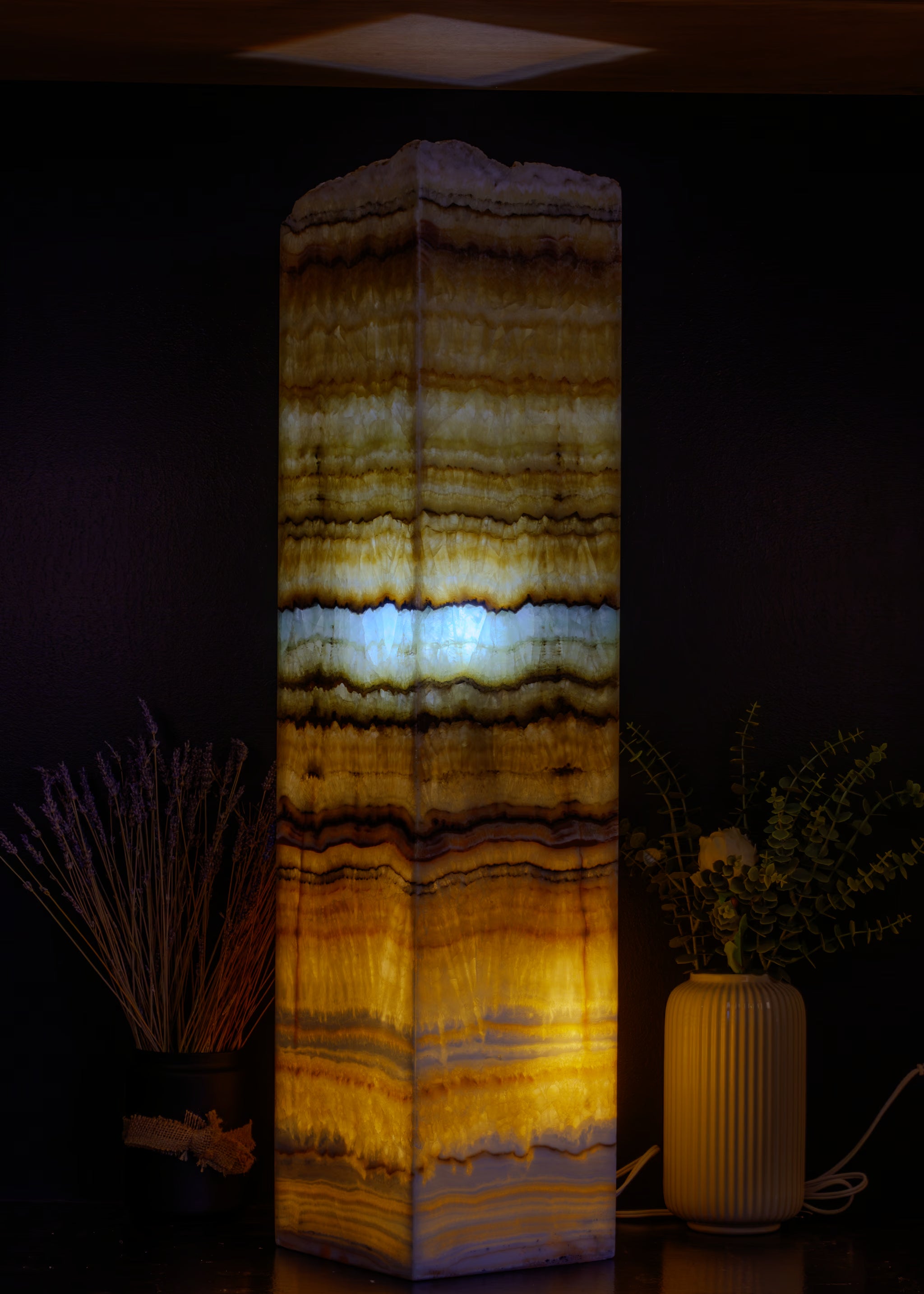 Oasis Square Live Edge Table Lamp