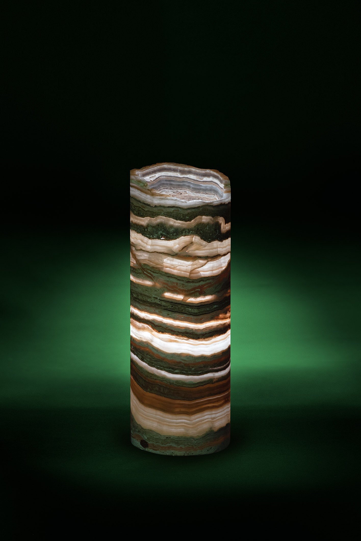 Luray Cylindrical Table Lamp - REVELARÉ