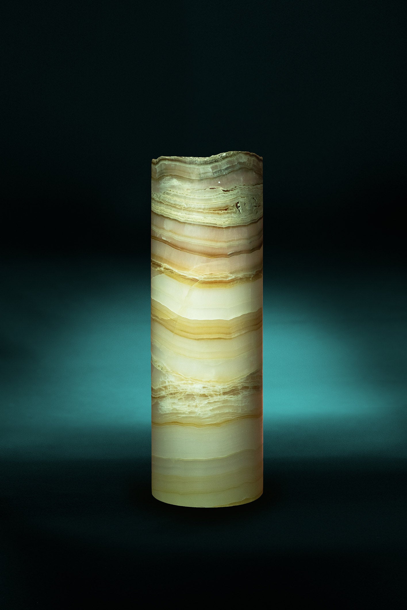 Luray Cylindrical Live Edge Table Lamp - REVELARÉ