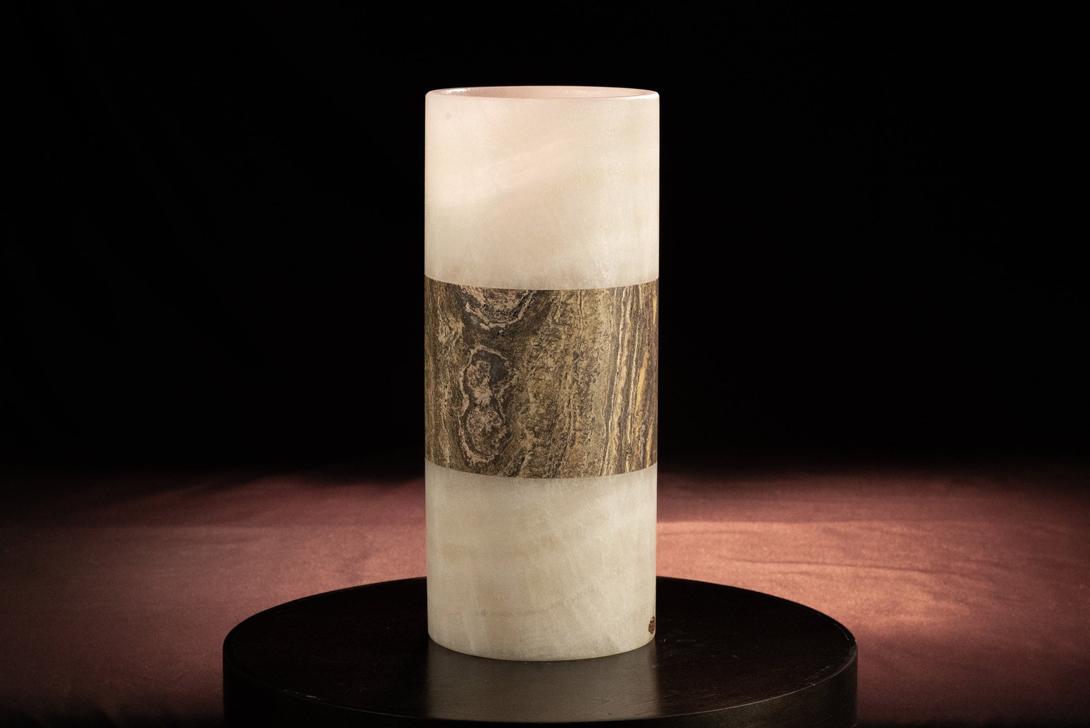 Glacier and Travertine Vase - REVELARÉ
