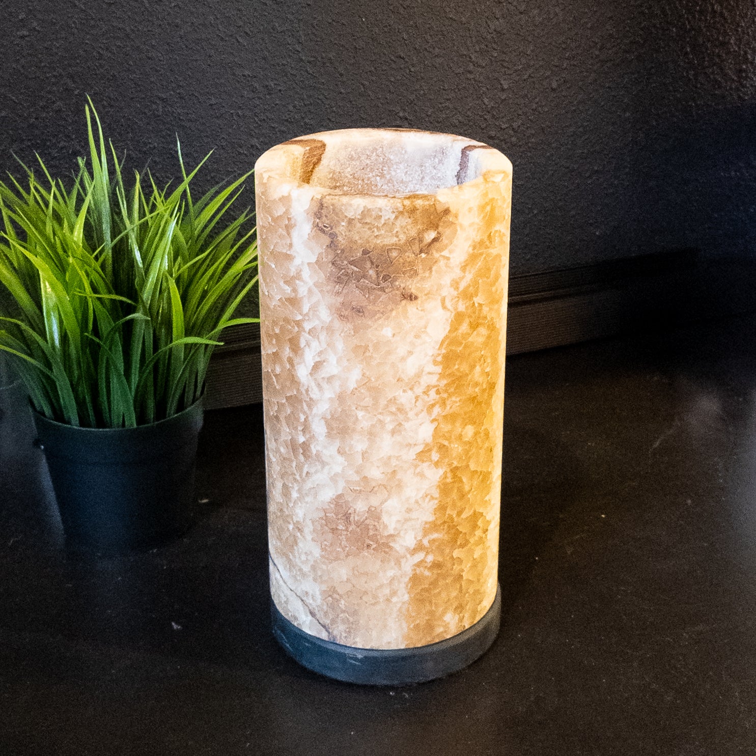 Cylindrical Desert Onyx Table Lamp