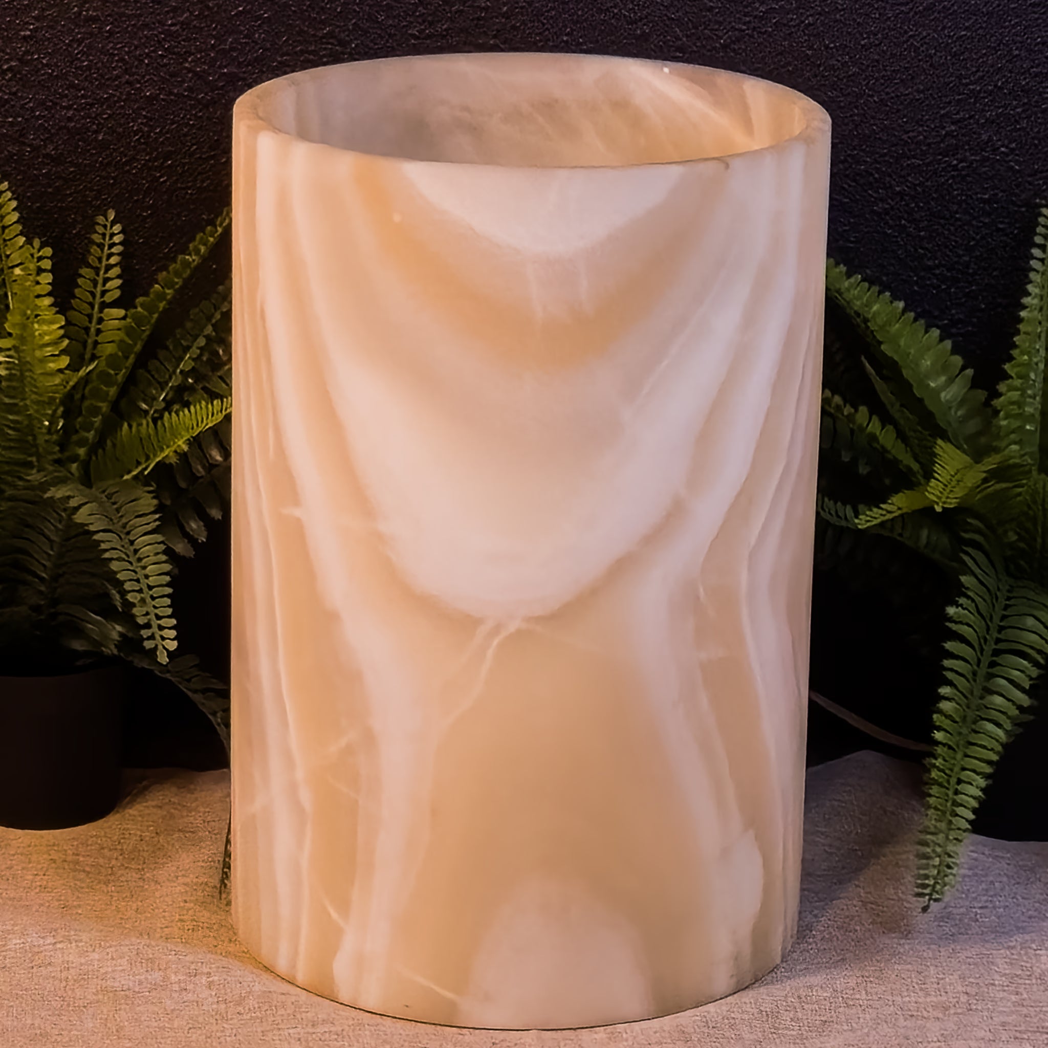 Glacier Onyx Cylindrical Table Lamp