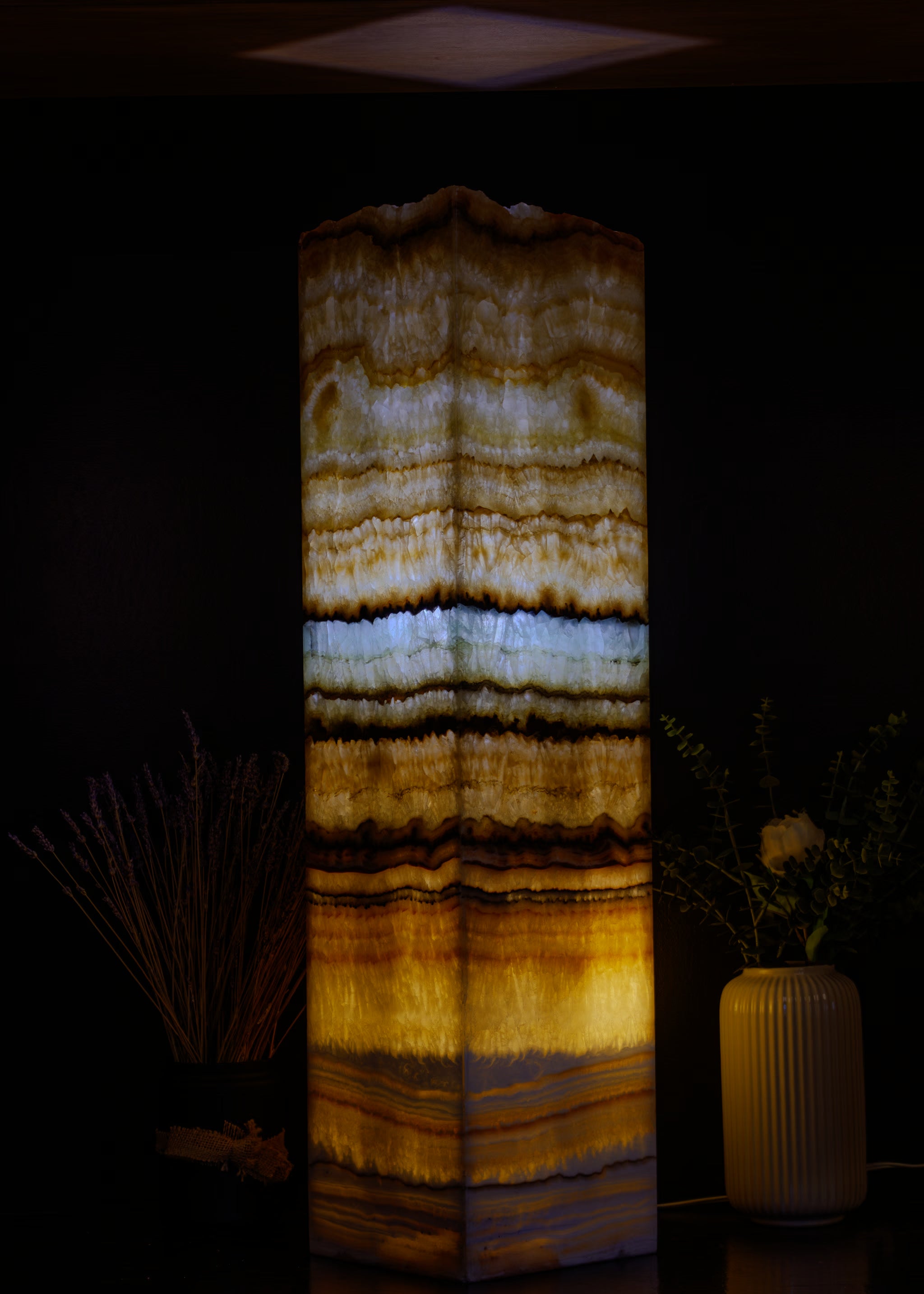 Oasis Square Live Edge Table Lamp