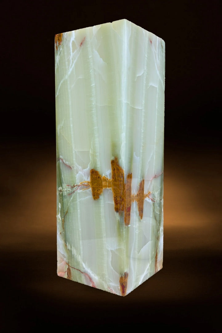 Zion Onyx Table Lamp