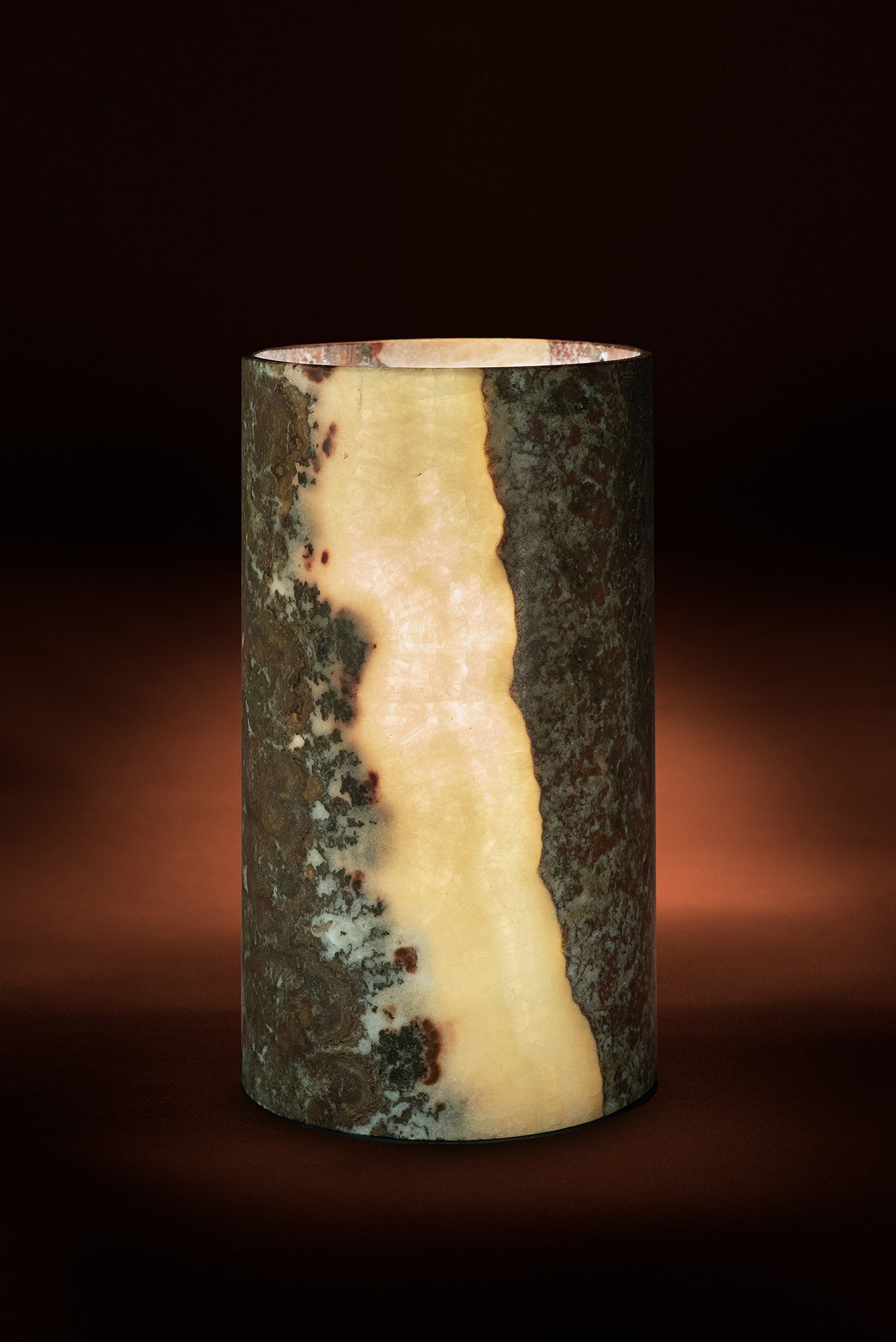 Vermilion Cylindrical Table Lamp - REVELARÉ