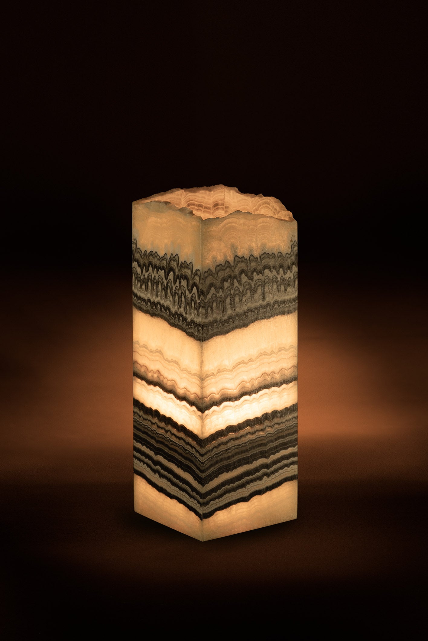 Strata Cube Live Edge Table Lamp - REVELARÉ