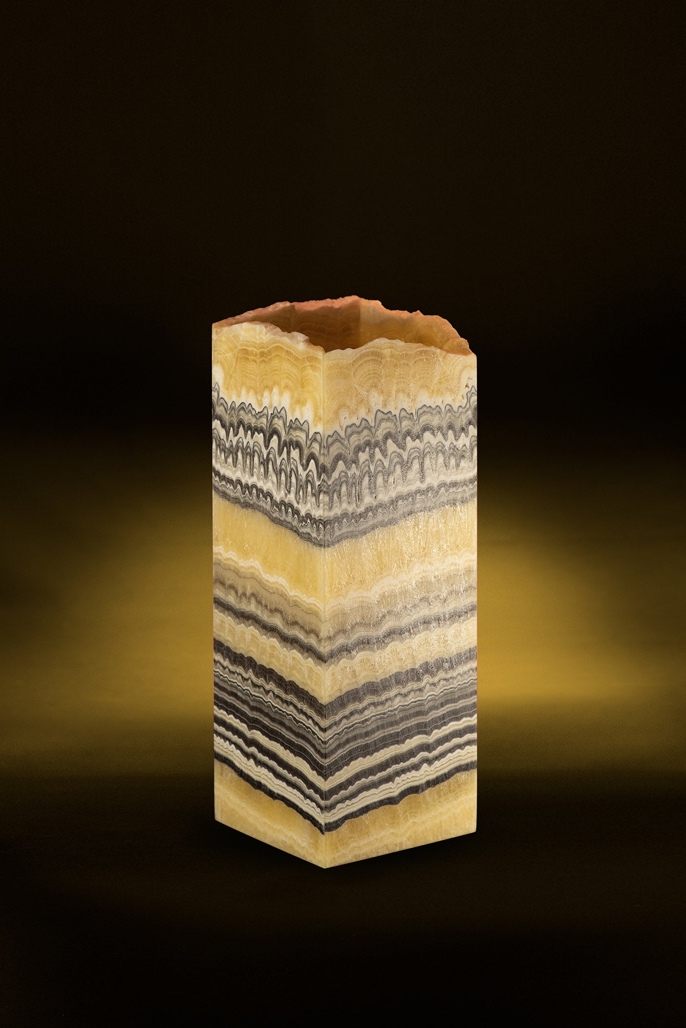 Strata Cube Live Edge Table Lamp - REVELARÉ